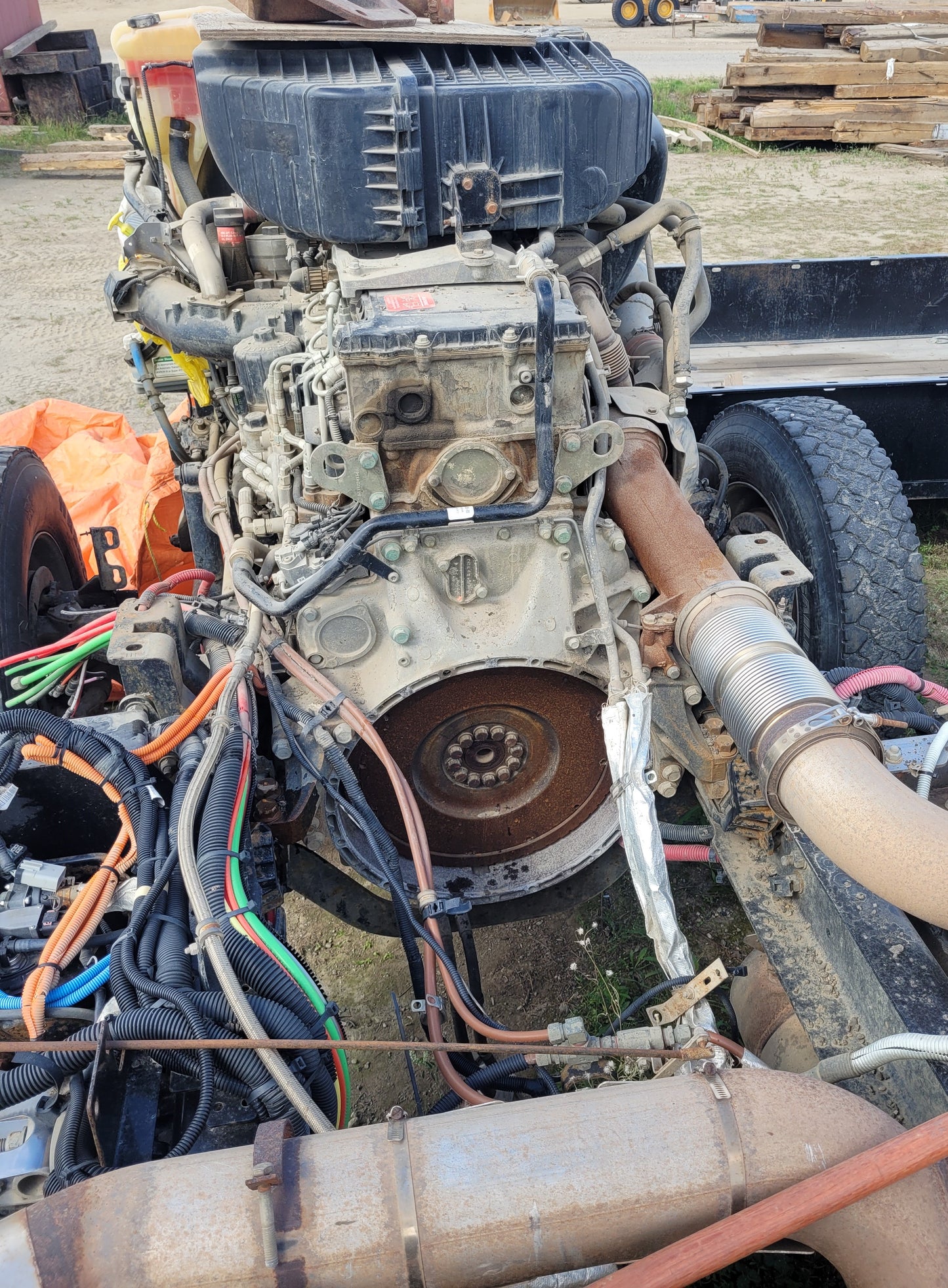 2013 Freightliner/DD15 Front Clip