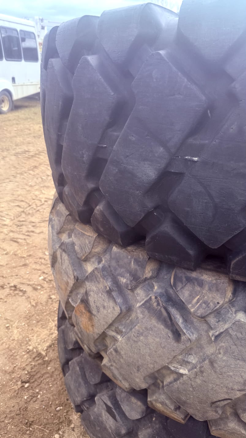 20.5-25 Tire Each