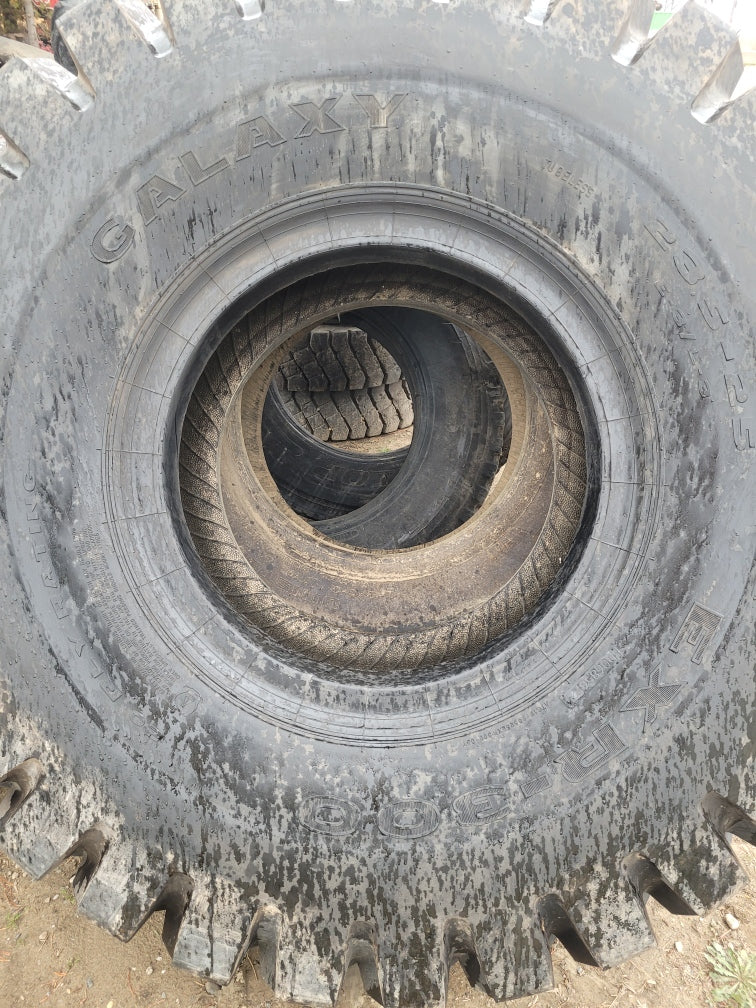 23.5x25 Galaxy ERX-300 Tire