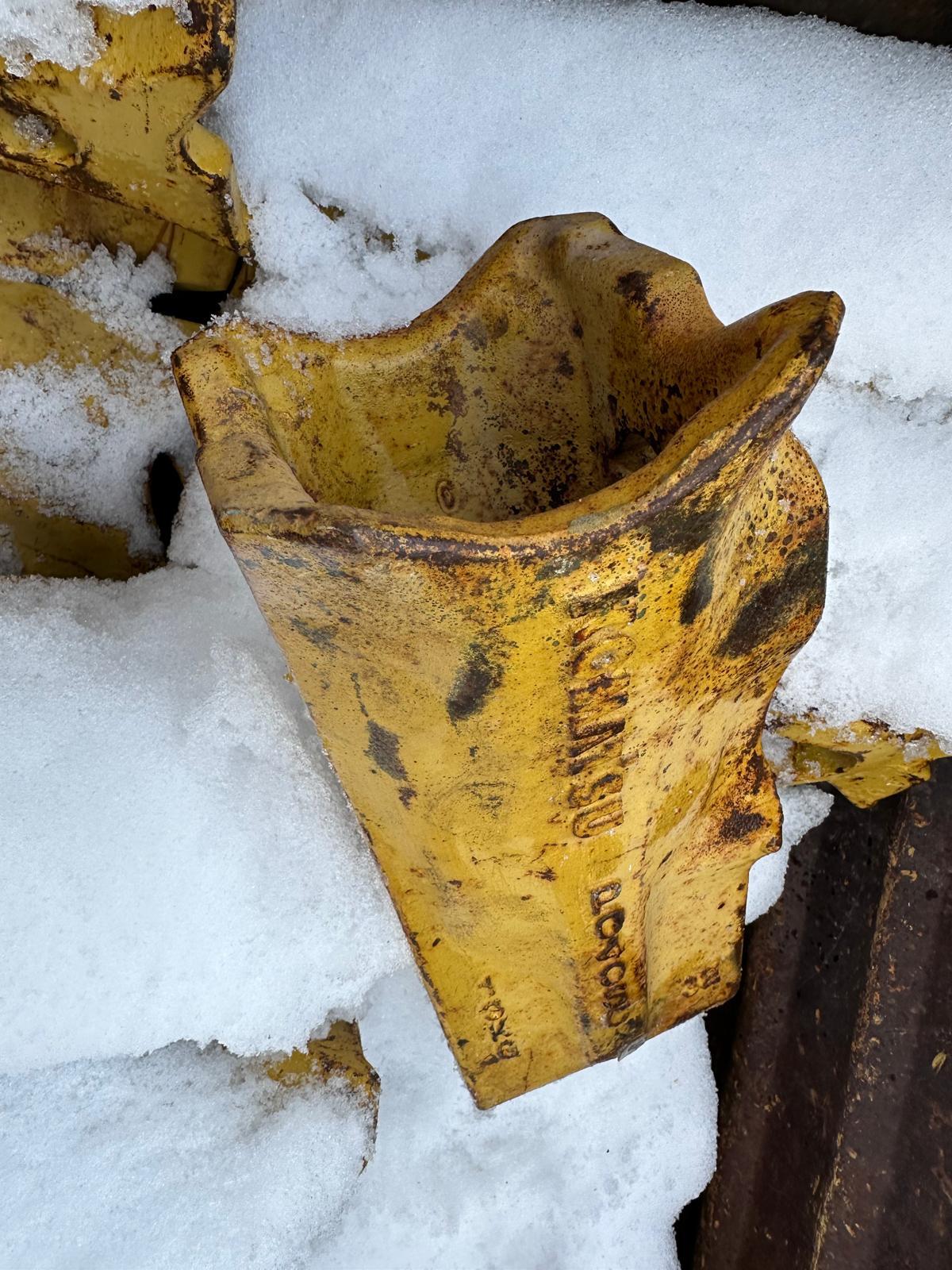 Komatsu Excavator Teeth, each