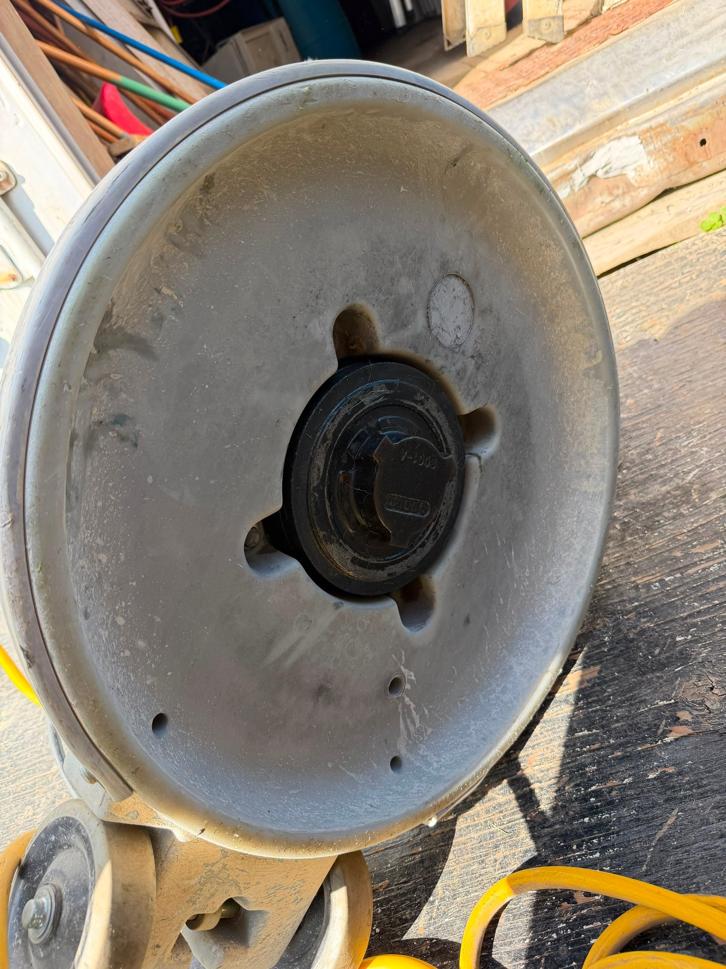 DUSTBANE FLOOR POLISHER