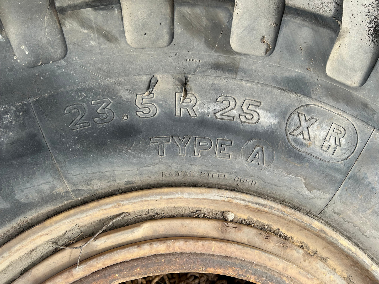 23.5 R25 Michelin Tire
