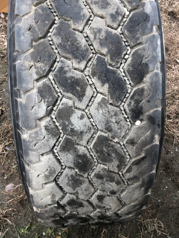 Bridgstone Tires 445/65R/22.5