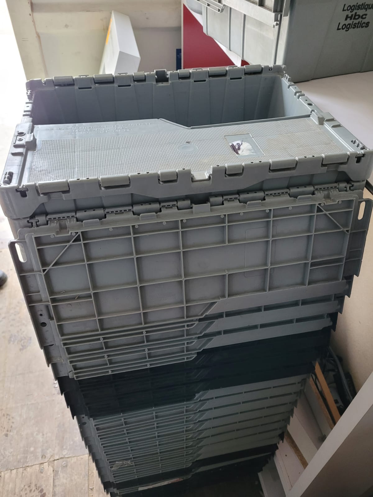 Used Plastic Shipping Totes
