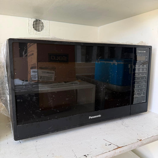 PANASONIC MICROWAVE (NEW)