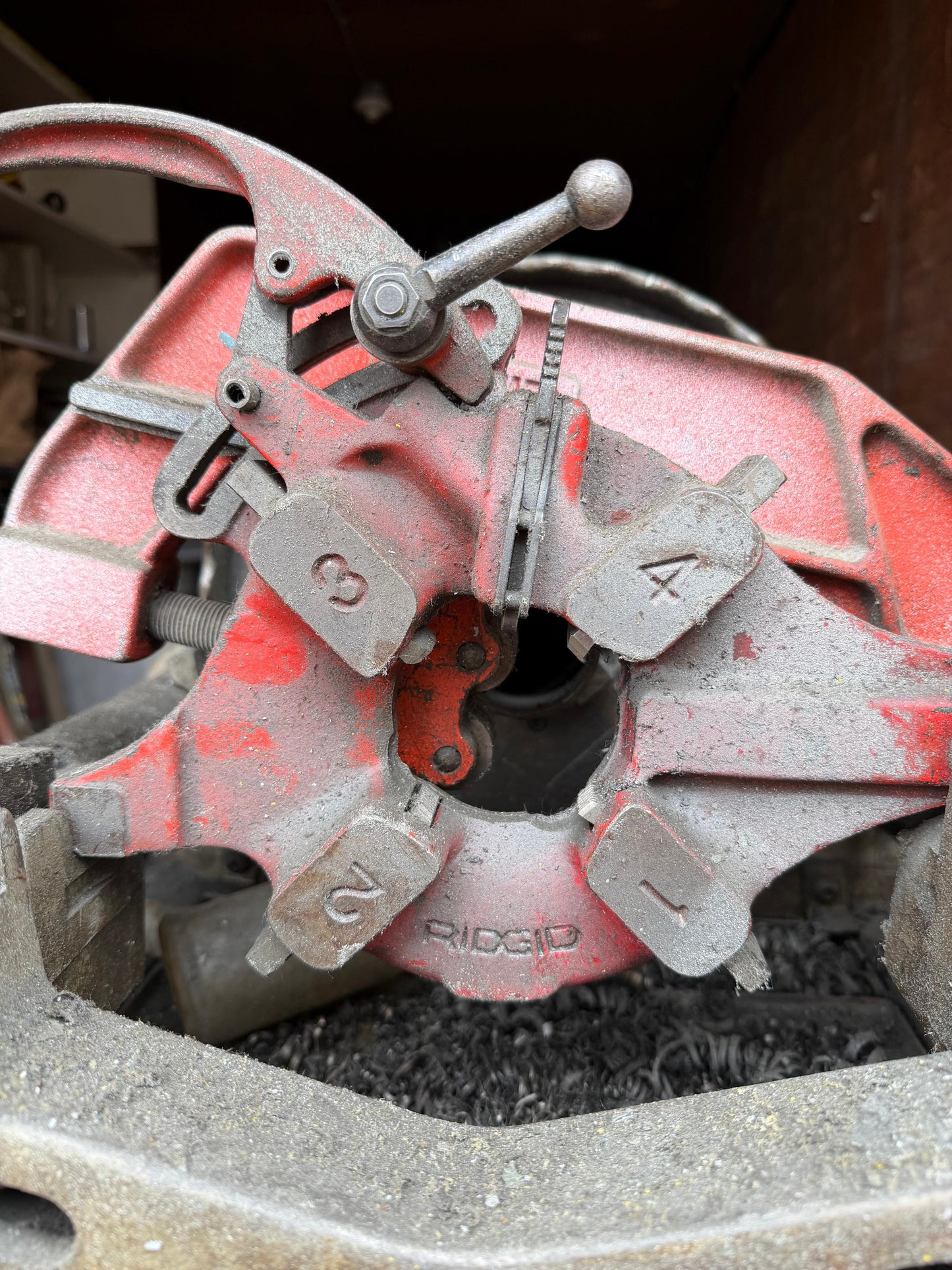 RIDGID THREADING MACHINE
