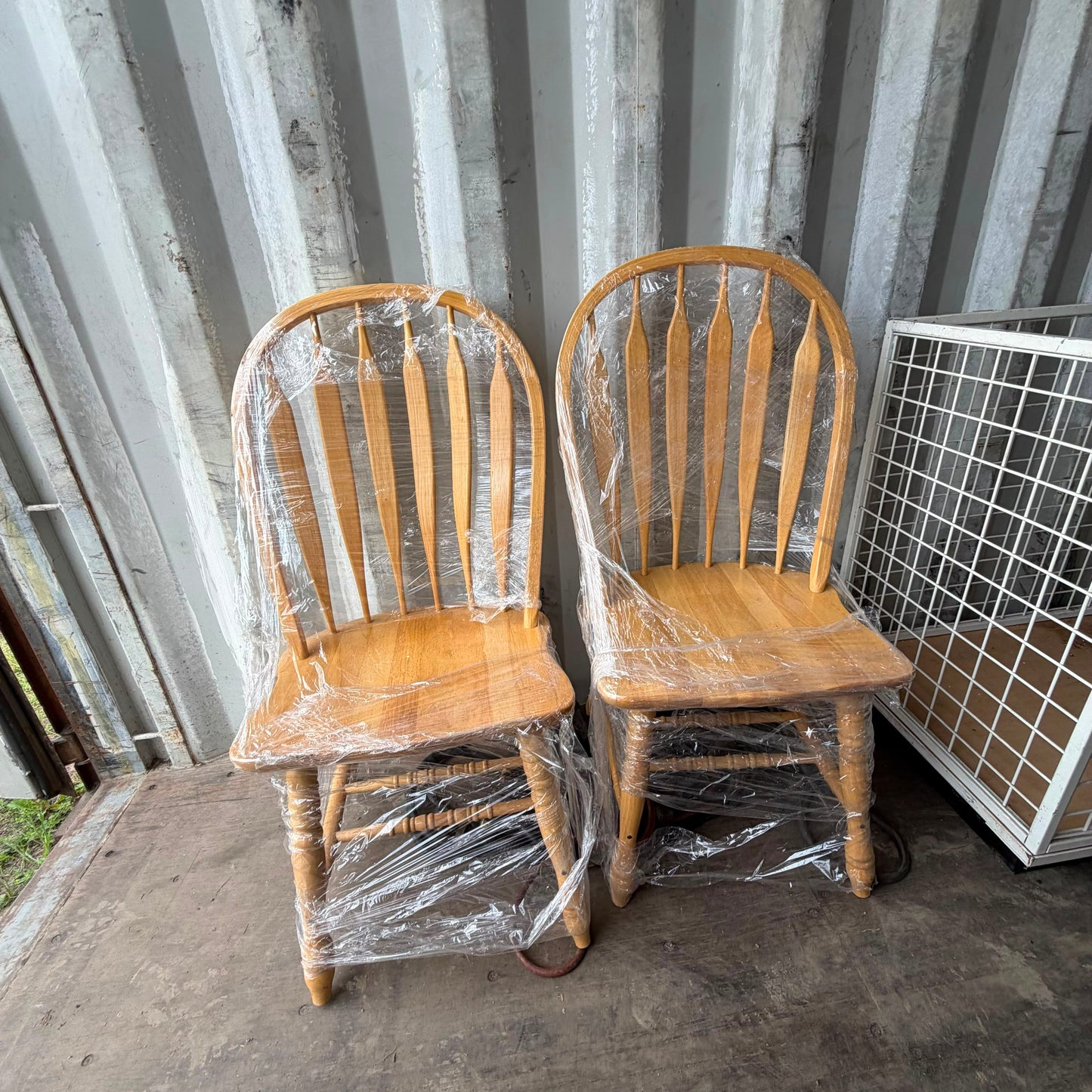 DINING CHAIR