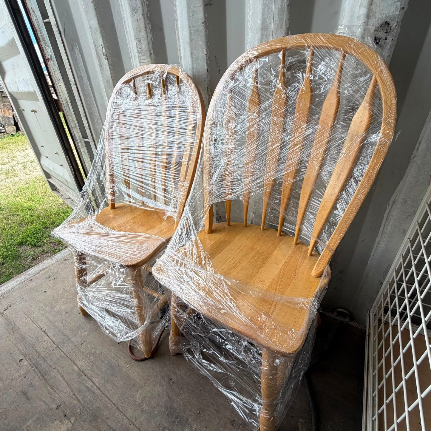 DINING CHAIR