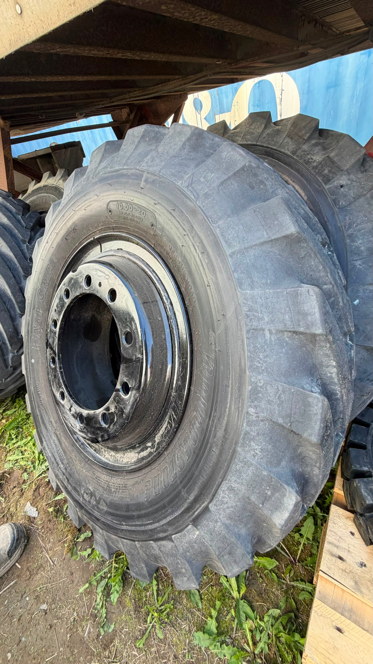 10.00-20 BRIDGESTONE TIRES WITH RIMS
