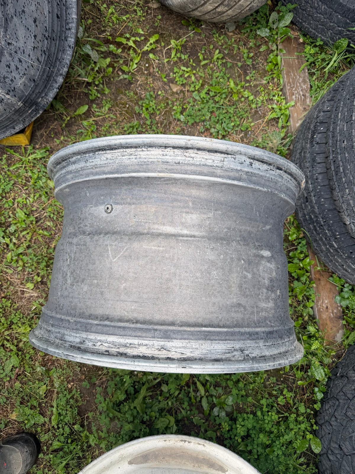 Aluminum 22.5''x12.25'' truck rims