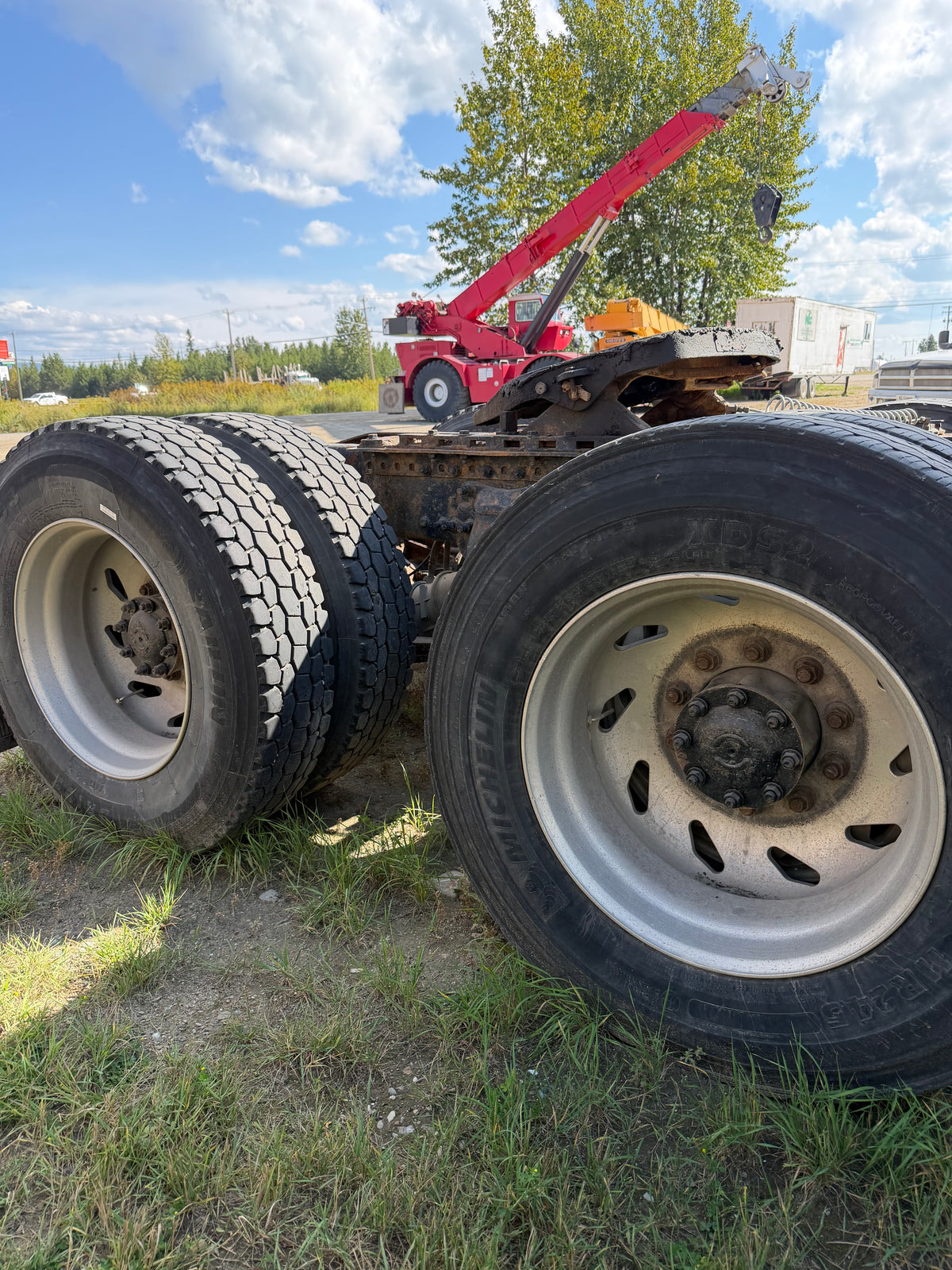 24.5 aluminum Freightliner rims