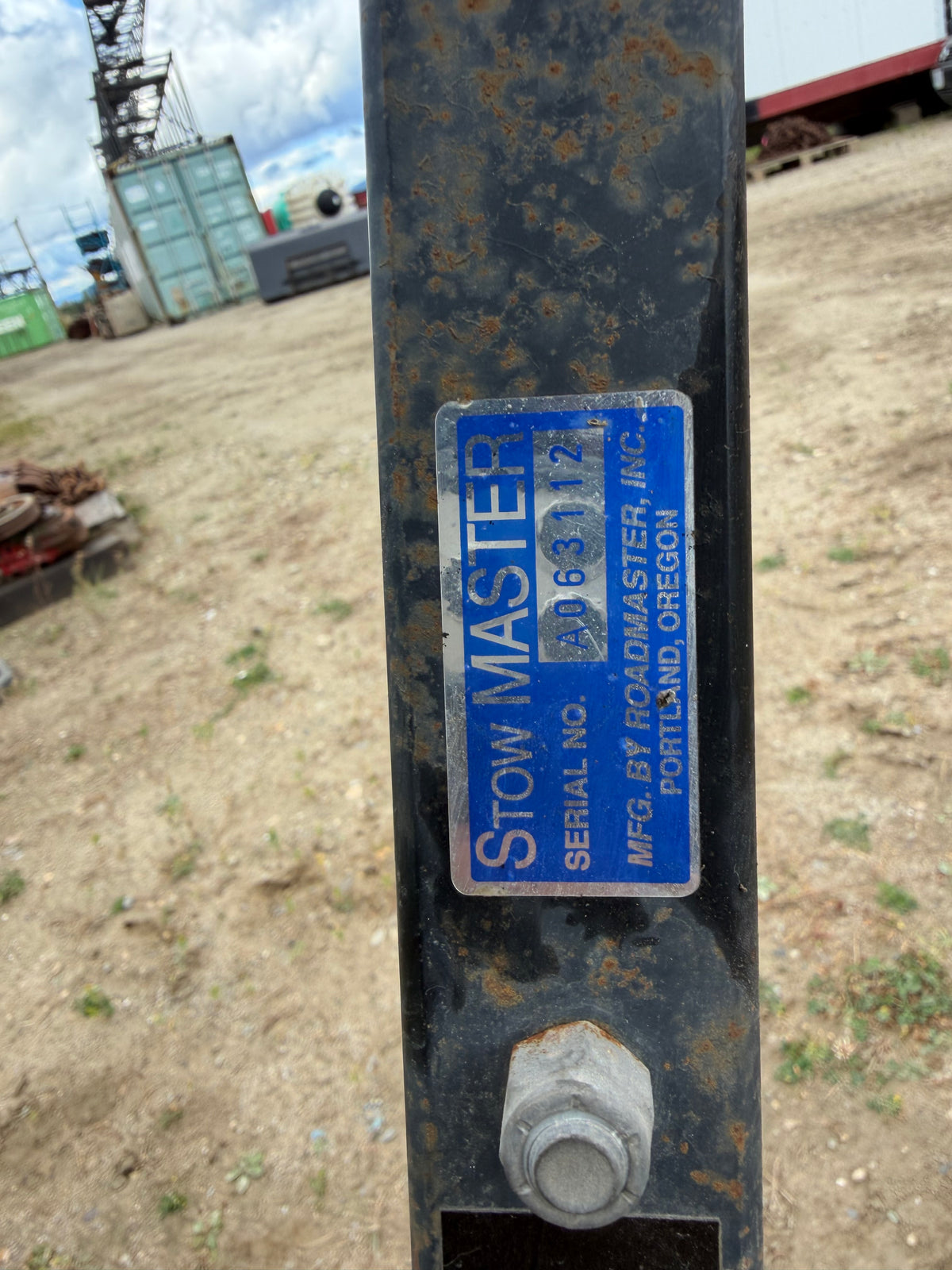 VEHICLE TOW HITCHES