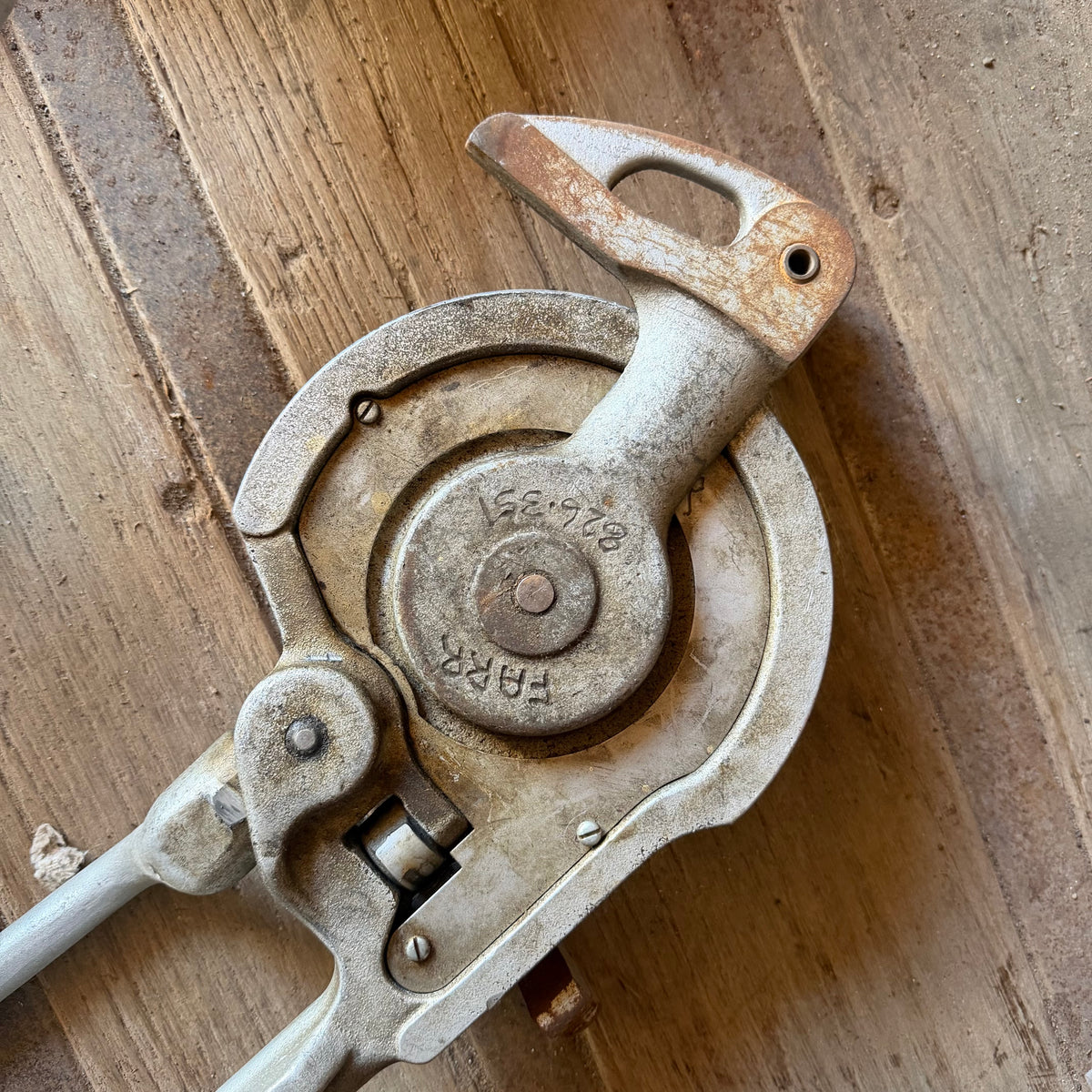 RIDGID TUBE BENDER