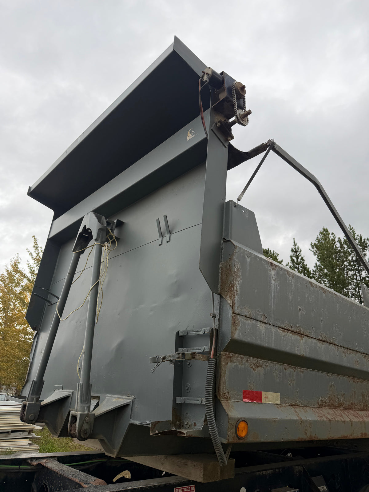 STEEL DUMP TRUCK BOX