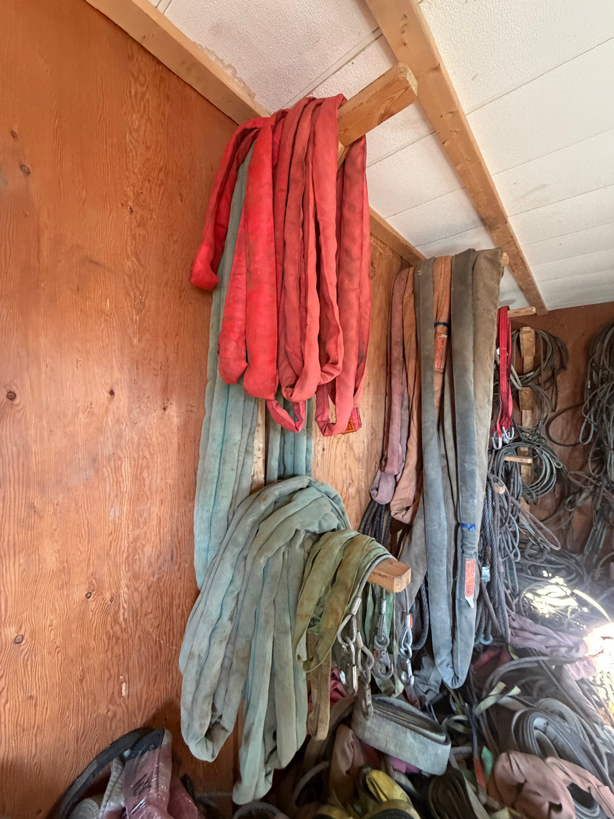 Lifting slings